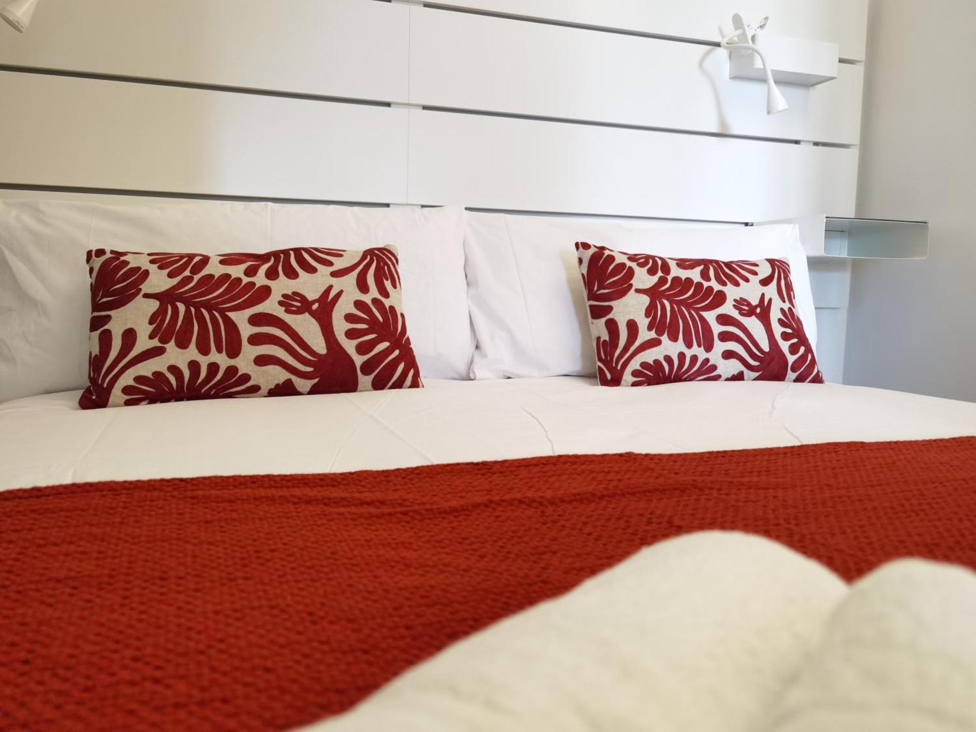 M&E Agency Apartments Valencia 277 By Marta And Emanuele Барселона Стая снимка