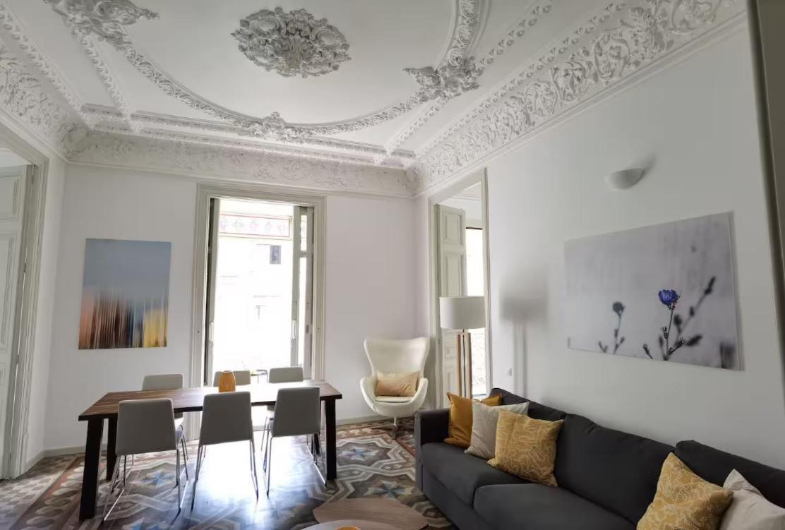 M&E Agency Apartments Valencia 277 By Marta And Emanuele Барселона Екстериор снимка