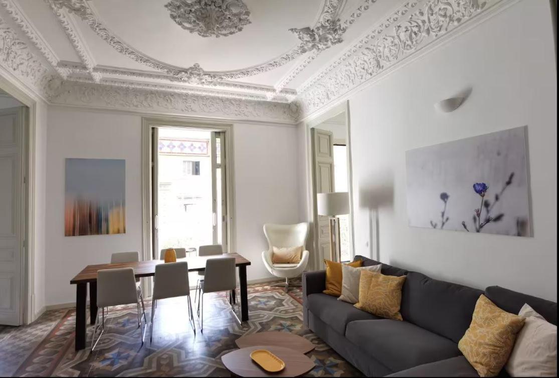 M&E Agency Apartments Valencia 277 By Marta And Emanuele Барселона Екстериор снимка